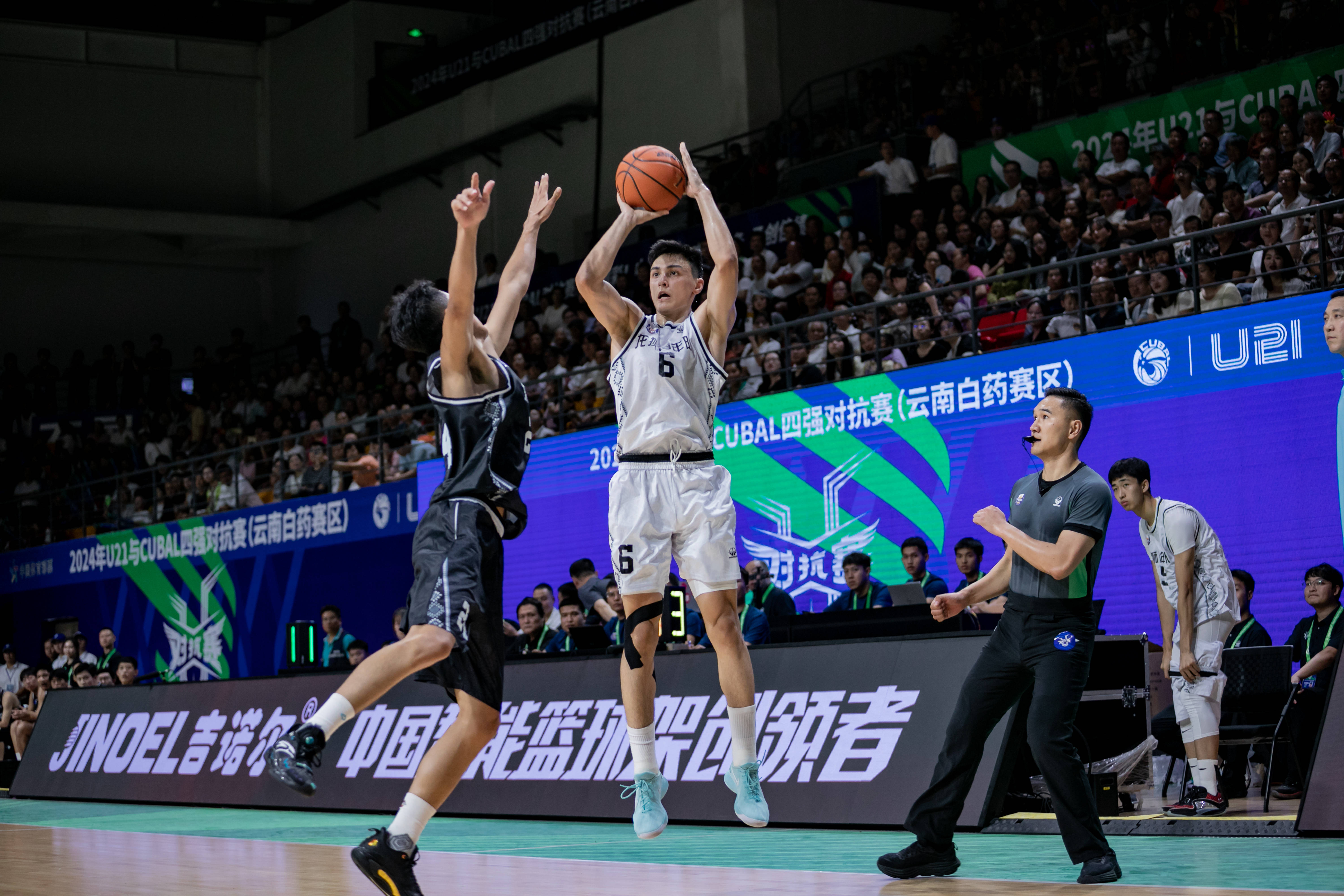 集体合力取胜团体总决赛冠军加冕