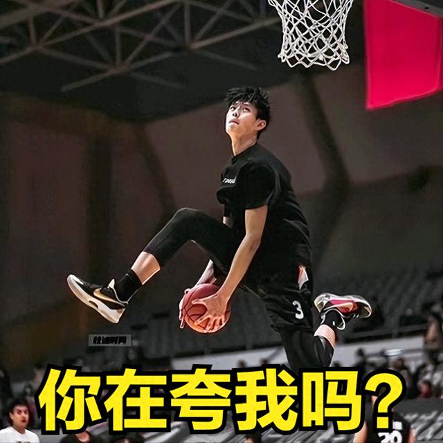 篮球界新星崭露头角，备受关注